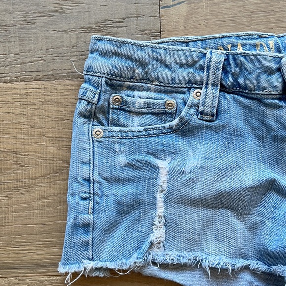 Demin shorts - Picture 2 of 7